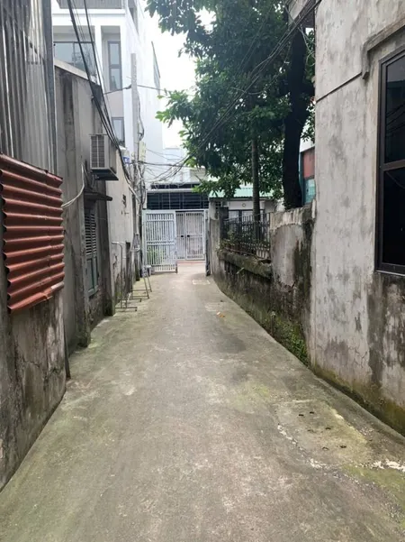 Bán đất 85m² tặng nhà 2 tầng, ngõ 173 An Dương Vương, Phú Thượng, Tây Hồ, giá 14.3 tỷ